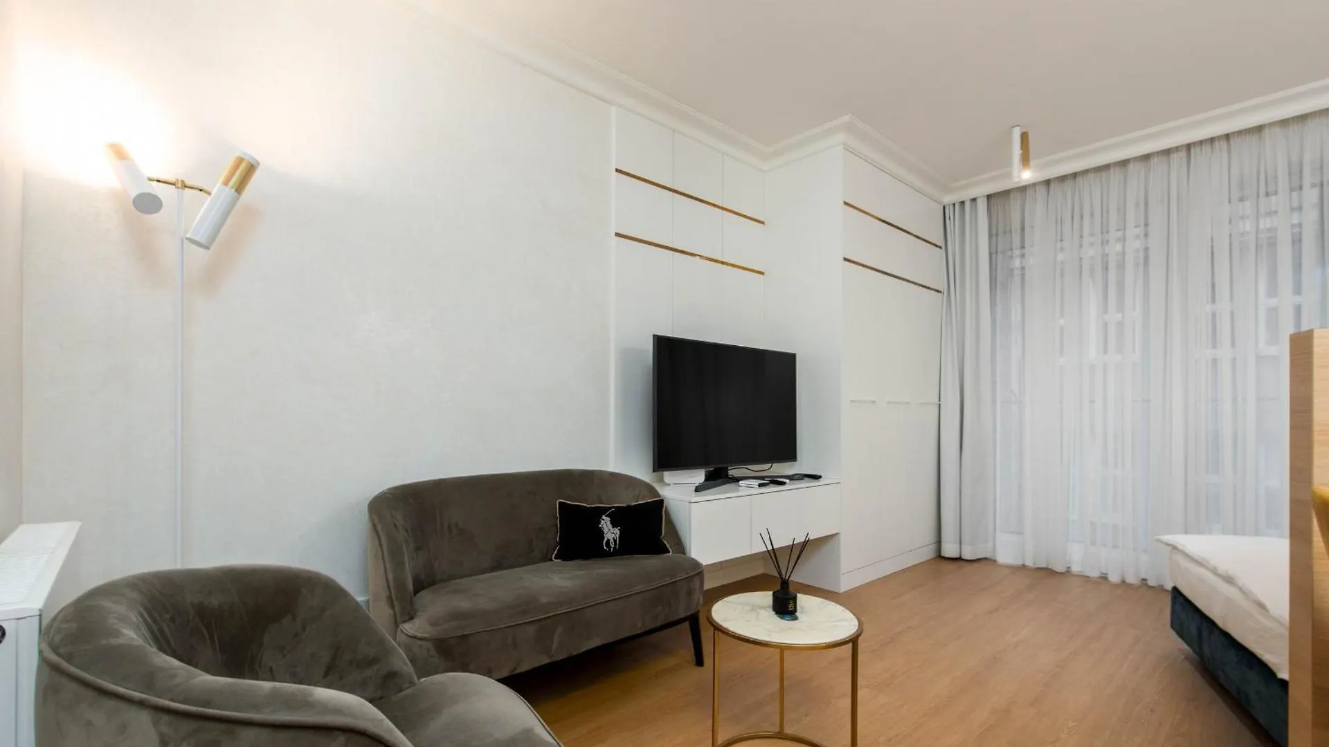 Poznan Zelazko - Old Town Studio, Top Location - By Rentujemy Polonia