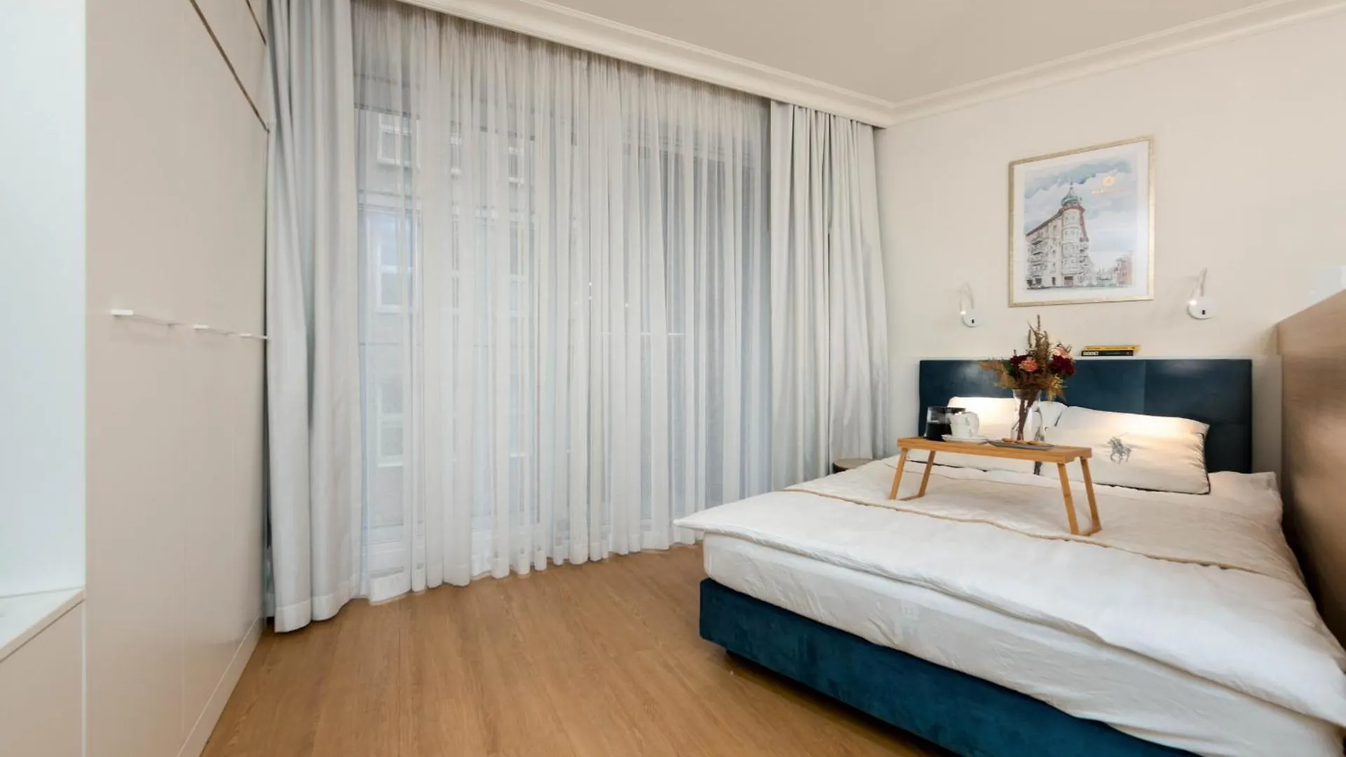 Apartment Poznan Zelazko - Old Town Studio, Top Location - By Rentujemy Poland