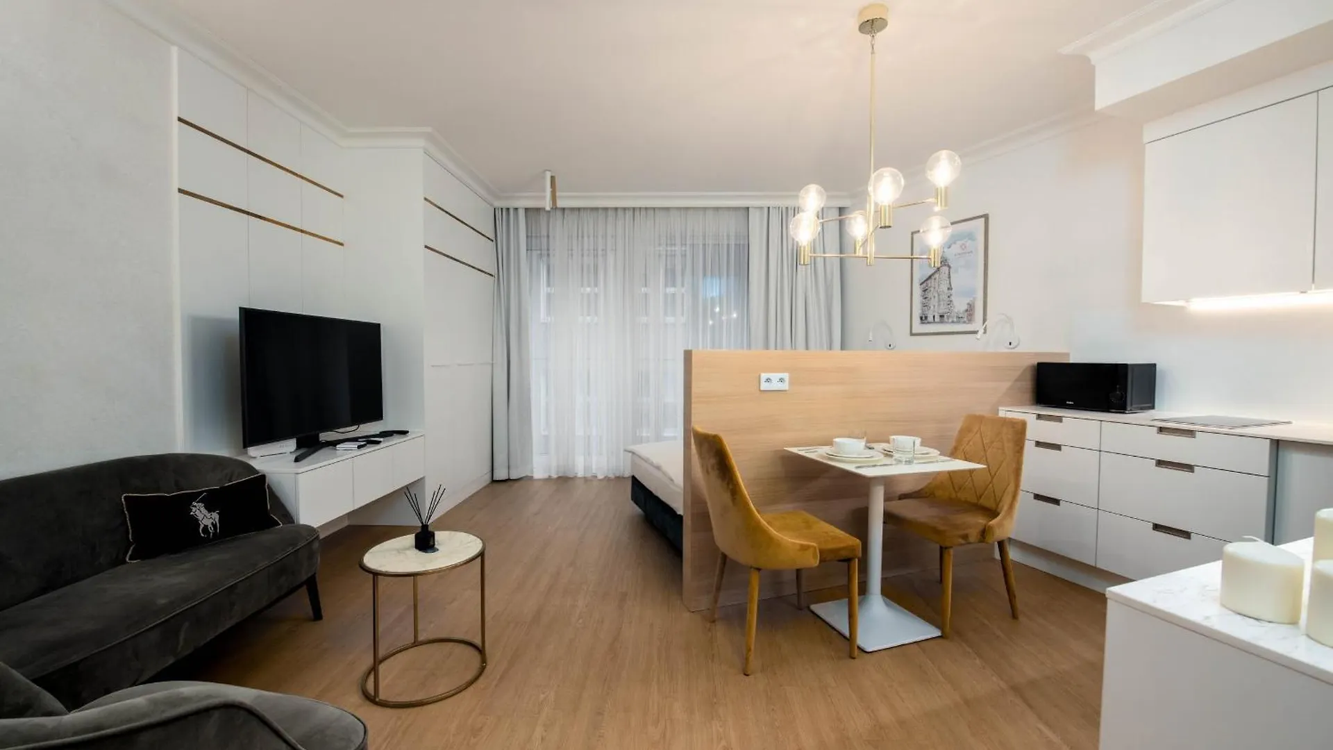 Poznan Zelazko - Old Town Studio, Top Location - By Rentujemy
